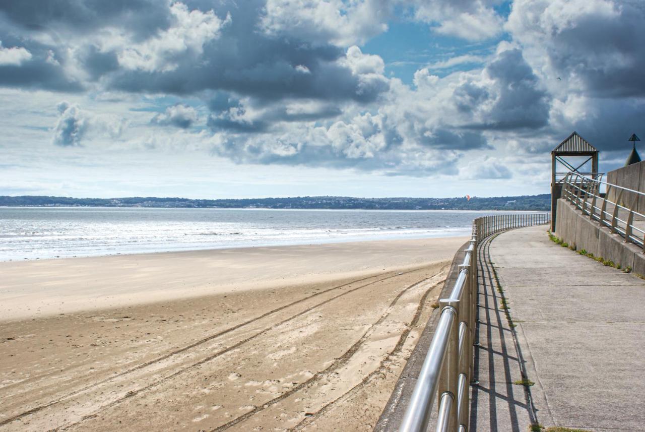Coastal City Rooms - Waterfront Swansea Exterior photo